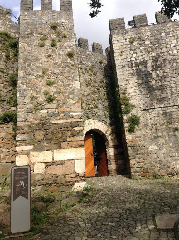 Entrada principal do Castelo de Leiria