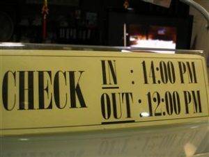 check-in/check-out