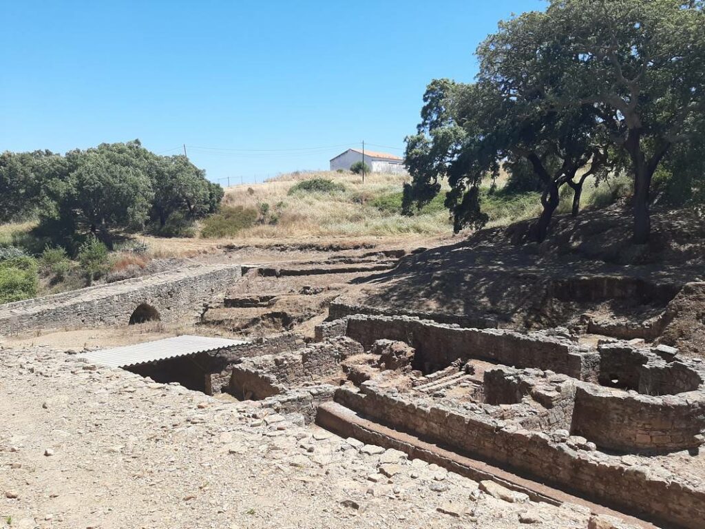 termas e ponte romana mirobriga